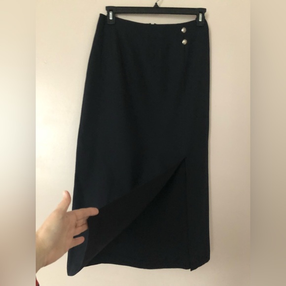 Kathie Lee maxi skirt size M 🦋Slit front buttons decor - Picture 9 of 11